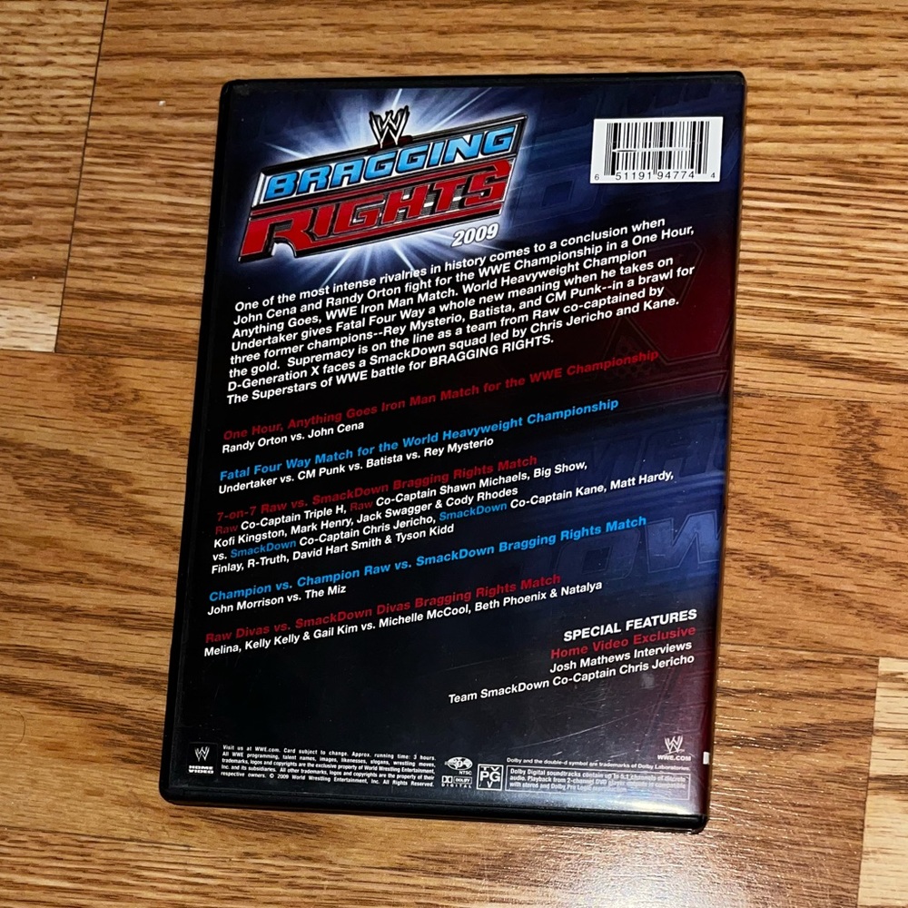 WWE 2009 Bragging Rights - Picture 2 of 2